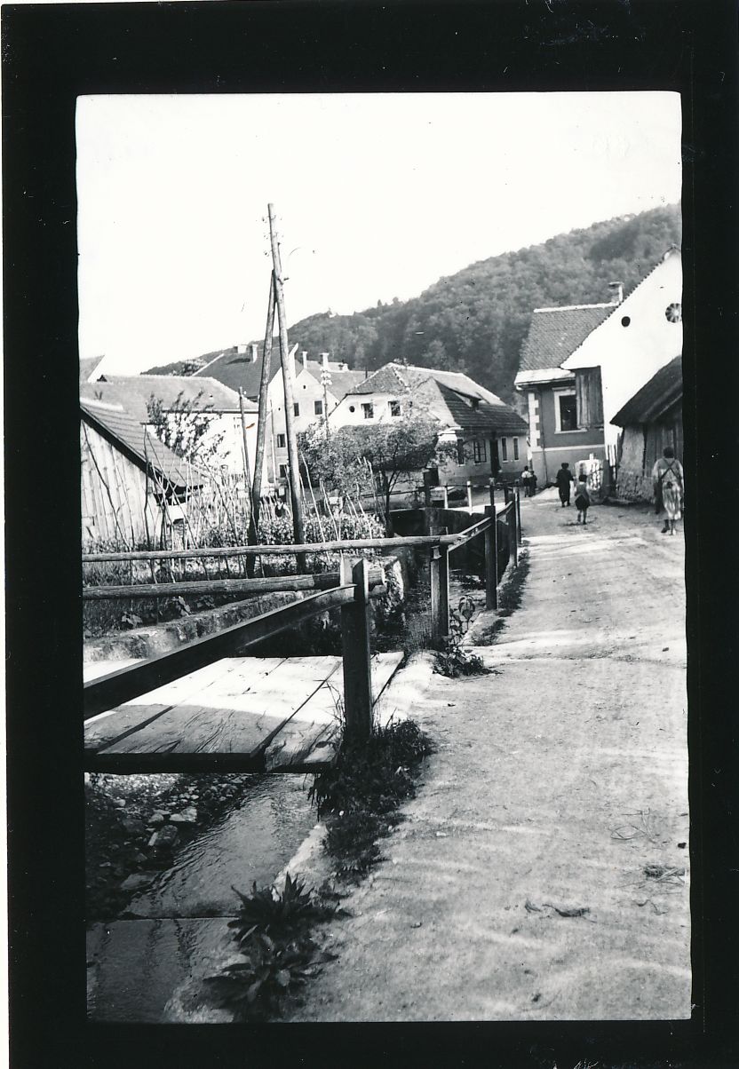eika image